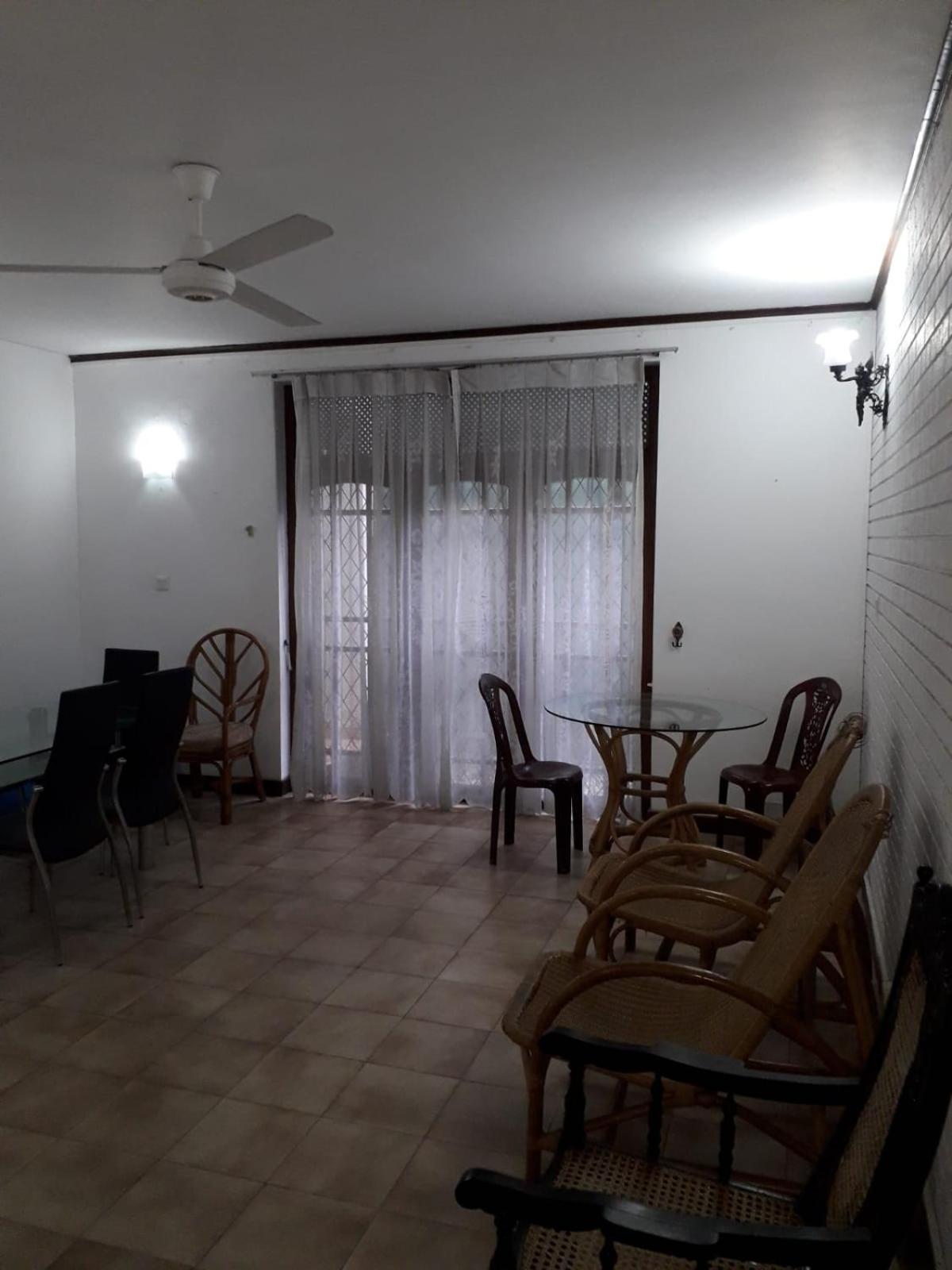 Ceylon Travel And Stay Lodge บัททารามุลลา ภายนอก รูปภาพ