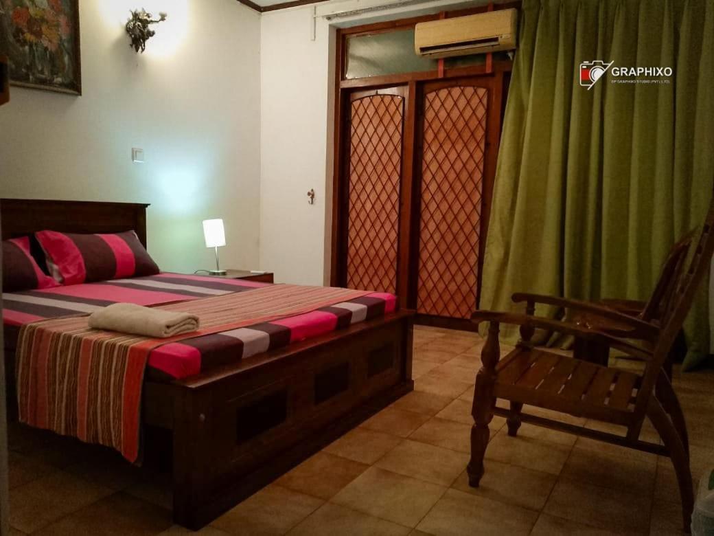 Ceylon Travel And Stay Lodge บัททารามุลลา ภายนอก รูปภาพ